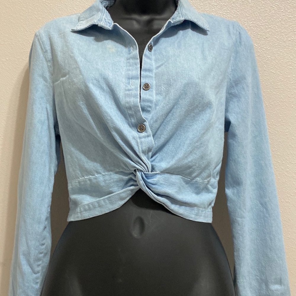 Forever 21 crop top denim long sleeves top